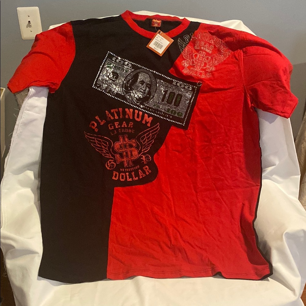 Men's Red and Black T-Shirt